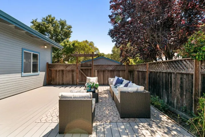 1921 16th Avenue, Santa Cruz, California 95062