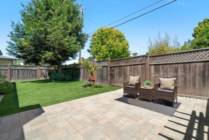 1921 16th Avenue, Santa Cruz, California 95062