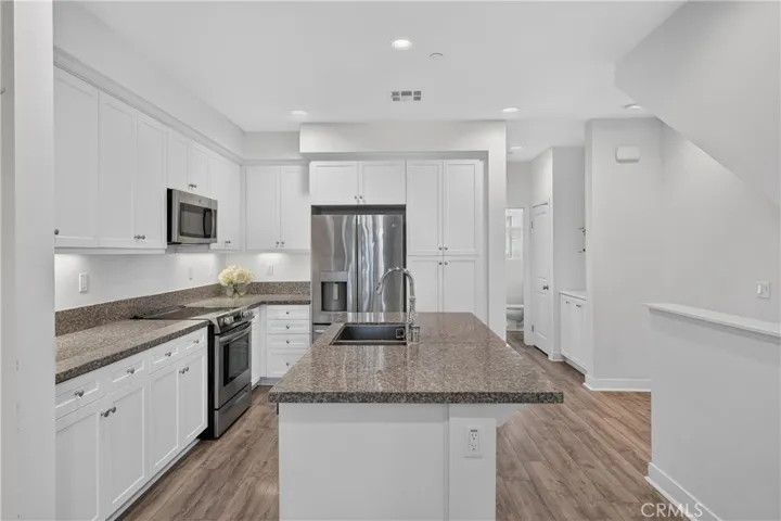 162 Reed, La Habra, California 90631