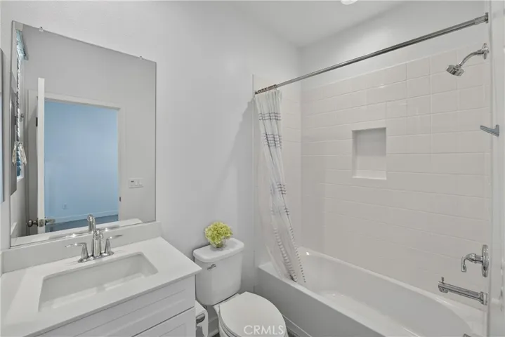 Bathroom 2 (Upstairs)