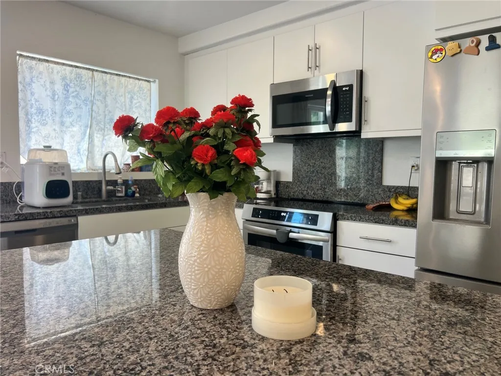 7276 Olive Grove, Riverside, California 92507 — photo 4