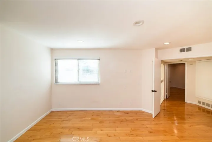 13 Morena 26, Irvine, California 92612