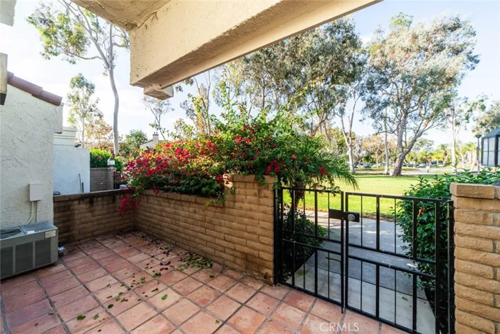 13 Morena 26, Irvine, California 92612