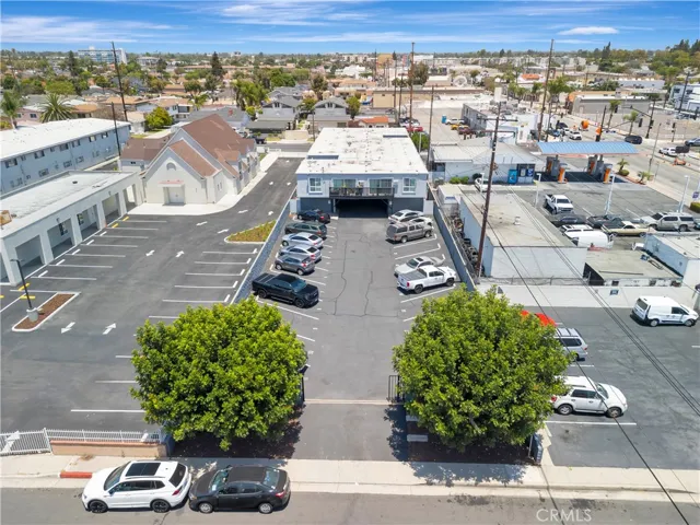 9746 Park, Bellflower, California 90706