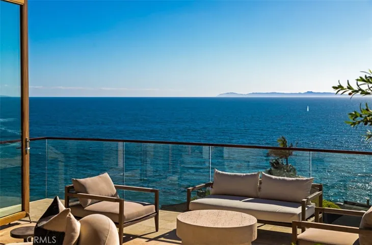 2615 Victoria, Laguna Beach, California 92651