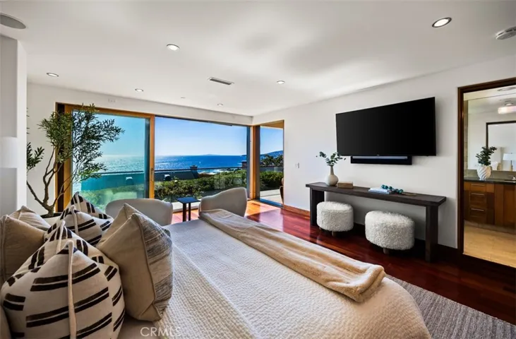 2615 Victoria, Laguna Beach, California 92651