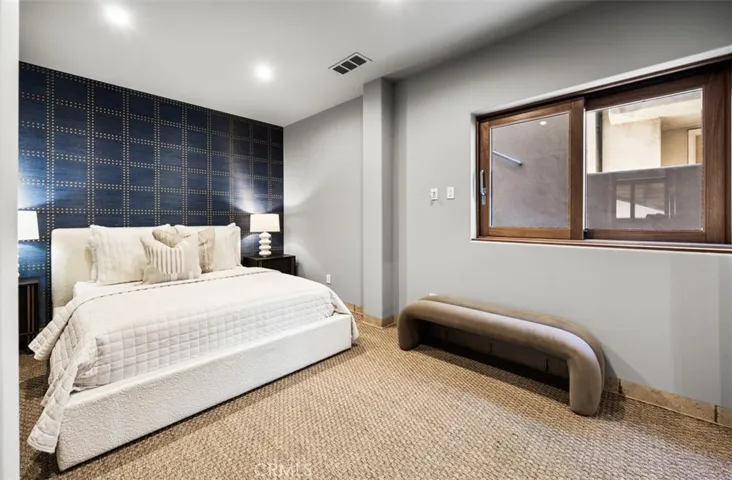 2615 Victoria, Laguna Beach, California 92651