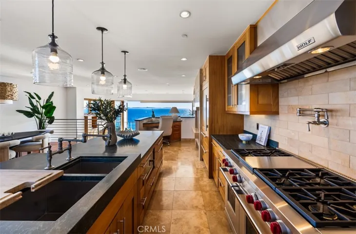 2615 Victoria, Laguna Beach, California 92651