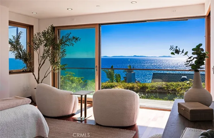 2615 Victoria, Laguna Beach, California 92651