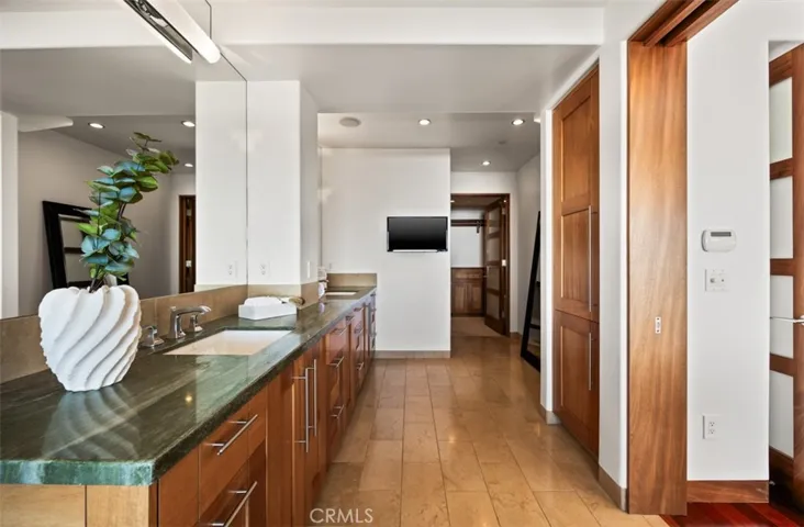 2615 Victoria, Laguna Beach, California 92651