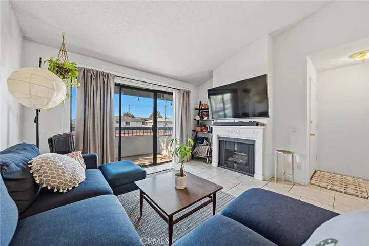 8561 Meadow Brook 205, Garden Grove, California 92844