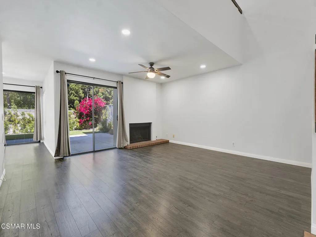 833 Shadow Lake Dr, Thousand Oaks -HsHPr