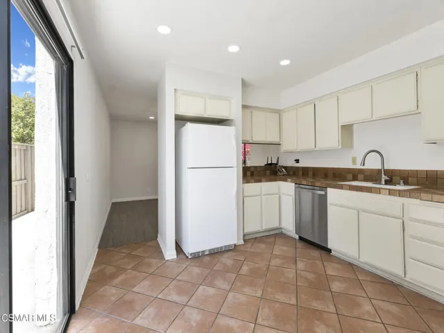 833 Shadow Lake Dr, Thousand Oaks -HsHPr