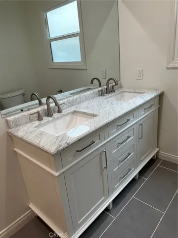 8522 S Alcott Street, Los Angeles, California 90035