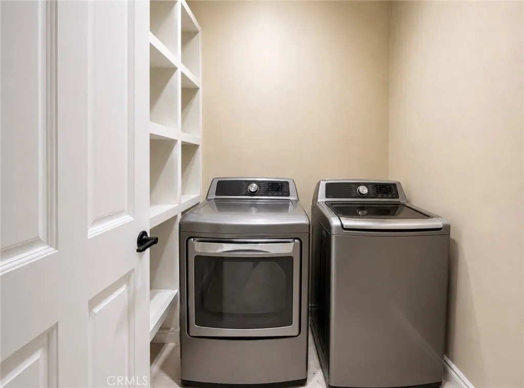 LAUNDRY AREA