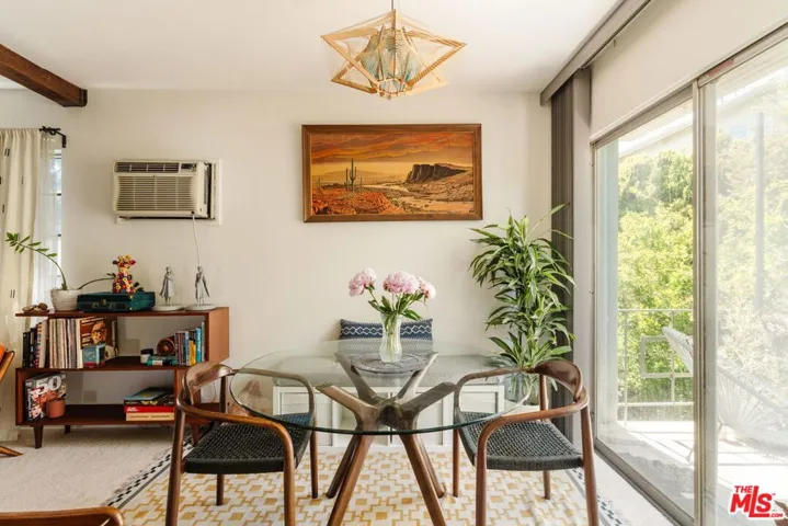 4501 Finley Avenue 10, Los Angeles, California 90027