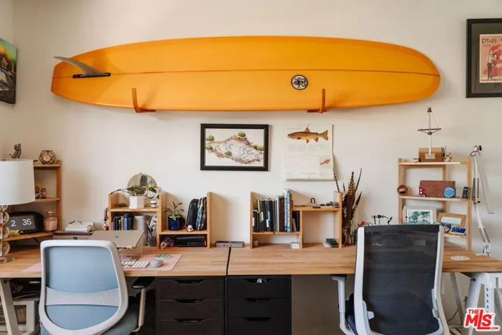 4501 Finley Avenue 10, Los Angeles, California 90027