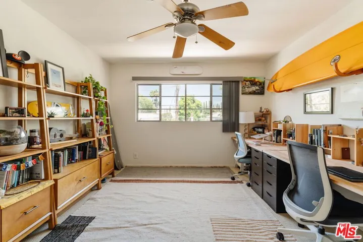 4501 Finley Avenue 10, Los Angeles, California 90027