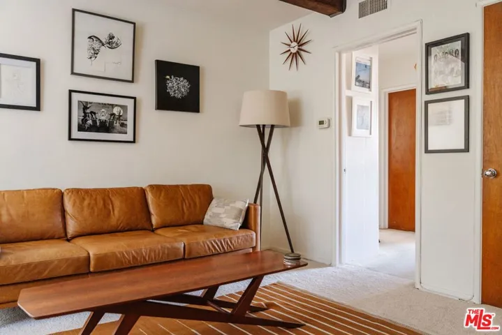 4501 Finley Avenue 10, Los Angeles, California 90027