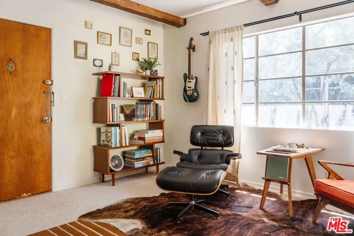 4501 Finley Avenue 10, Los Angeles, California 90027