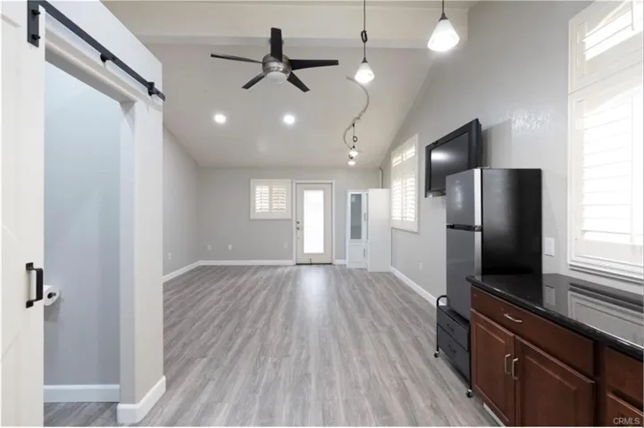 INSIDE UNIT
