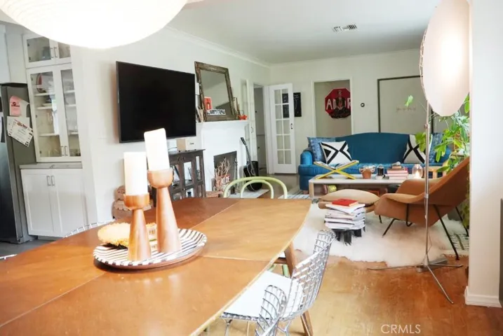13346 Valleyheart N, Sherman Oaks, California 91423