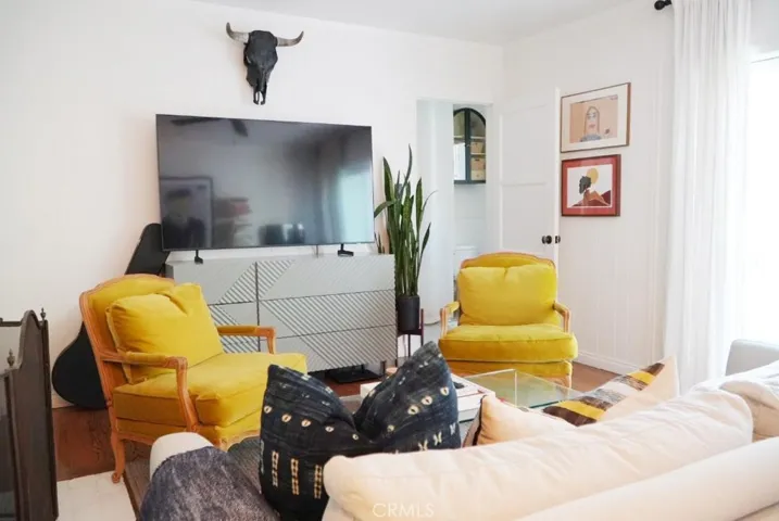 13346 Valleyheart N, Sherman Oaks, California 91423
