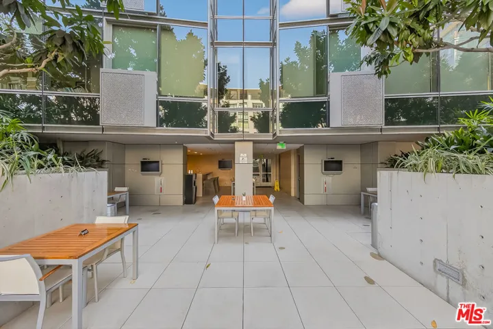 1155 S Grand Avenue 915, Los Angeles, California 90015