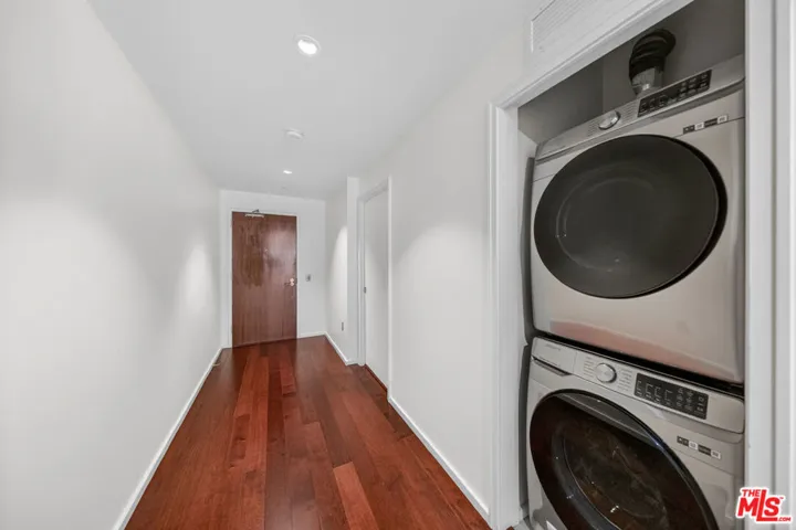 1155 S Grand Avenue 915, Los Angeles, California 90015