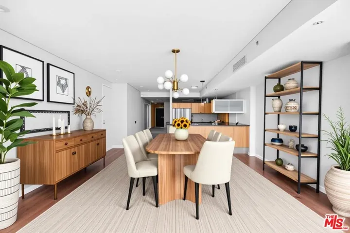 1155 S Grand Avenue 915, Los Angeles, California 90015