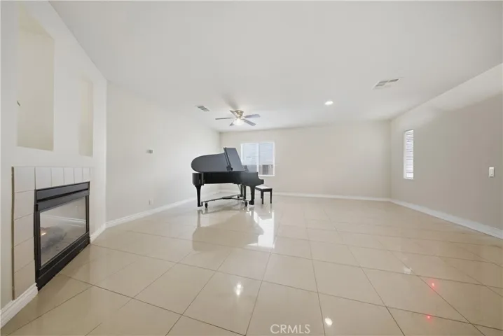 2604 W Avenue K6, Lancaster, California 93536