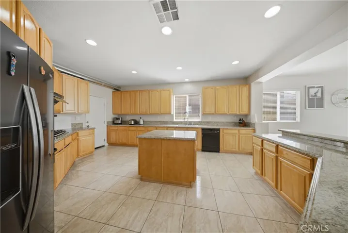 2604 W Avenue K6, Lancaster, California 93536
