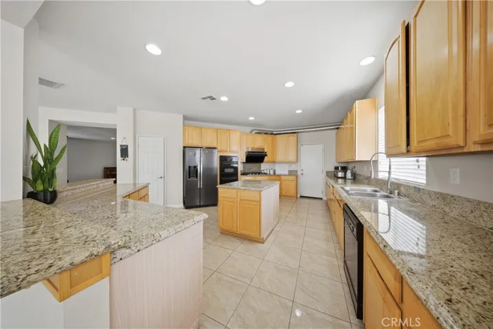 2604 W Avenue K6, Lancaster, California 93536