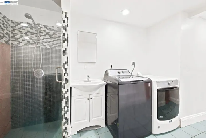 17005 Santa Fe St, Hayward, California 94541