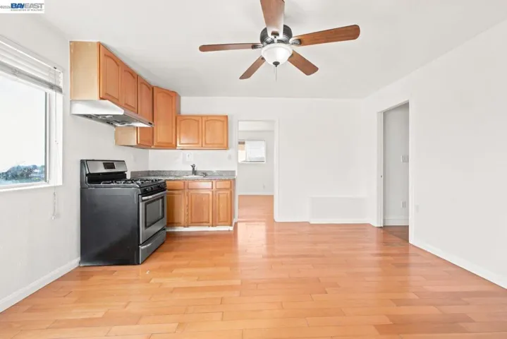 17005 Santa Fe St, Hayward, California 94541