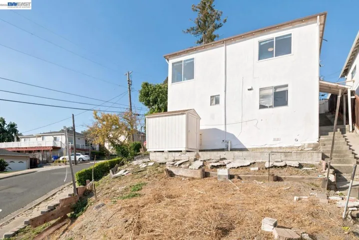 17005 Santa Fe St, Hayward, California 94541