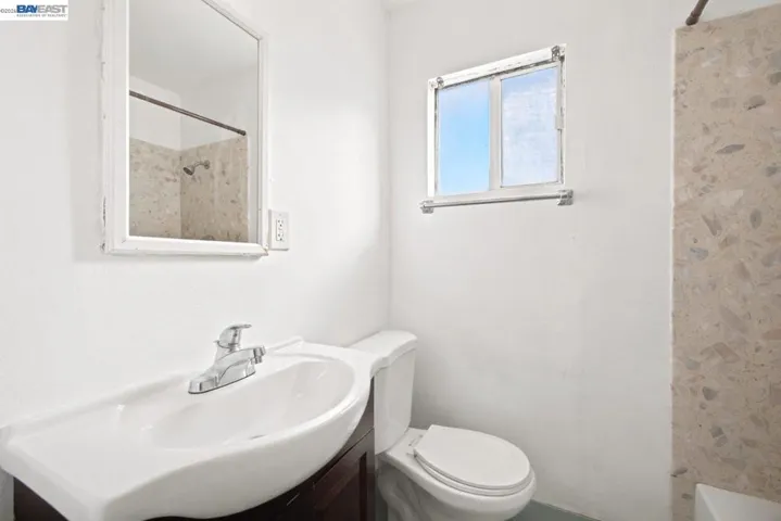 17005 Santa Fe St, Hayward, California 94541