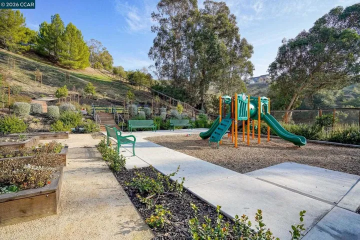 296 Laurel Knoll Dr, Martinez, California 94553