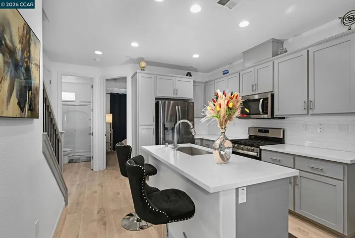 296 Laurel Knoll Dr, Martinez, California 94553
