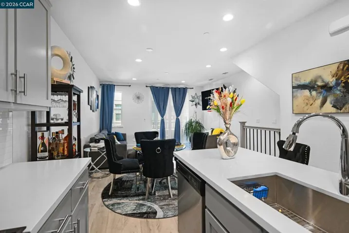 296 Laurel Knoll Dr, Martinez, California 94553