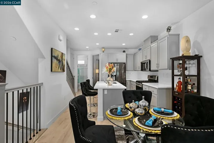 296 Laurel Knoll Dr, Martinez, California 94553