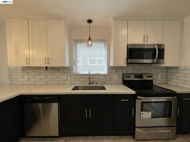 808 14th St, Oakland, California 94607