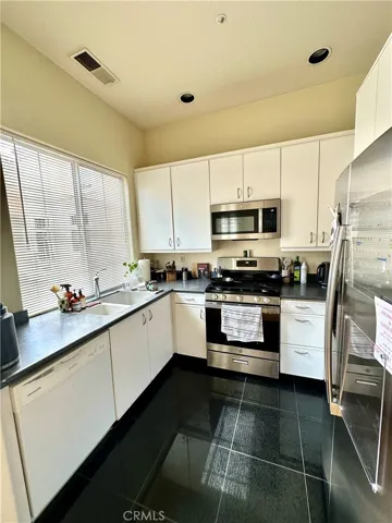 9 Cuzzano Aisle, Irvine, California 92606