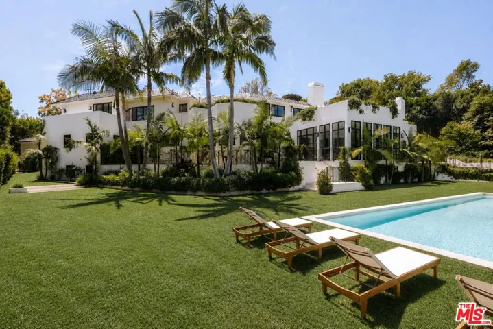 1748 Correa Way, Los Angeles, California 90049