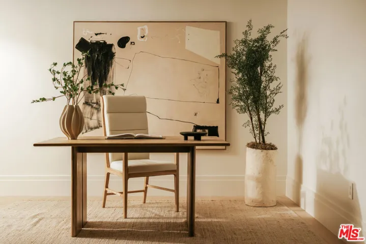 1748 Correa Way, Los Angeles, California 90049