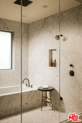 1748 Correa Way, Los Angeles, California 90049