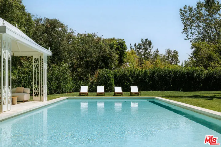 1748 Correa Way, Los Angeles, California 90049