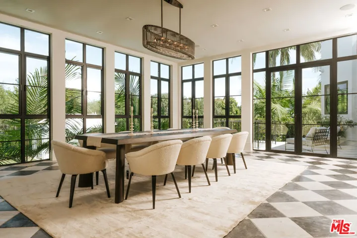 1748 Correa Way, Los Angeles, California 90049