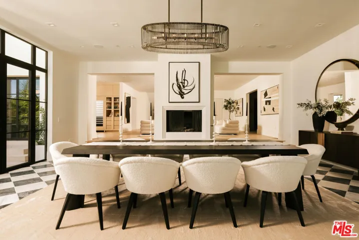 1748 Correa Way, Los Angeles, California 90049
