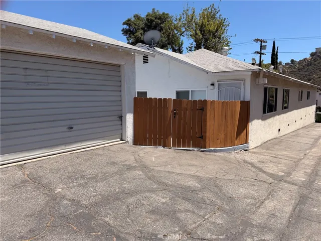 7011 Greeley, Tujunga, California 91042